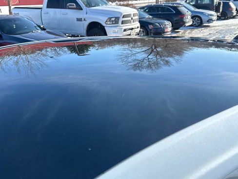 Certified 2024 Volvo C40 P8 Recharge Ultimate image 32