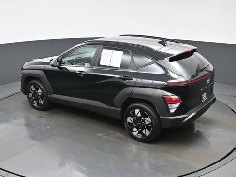 Used 2025 Hyundai Kona SEL AWD/4WD image 35