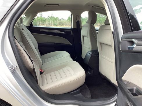 Used 2018 Ford Fusion S image 31