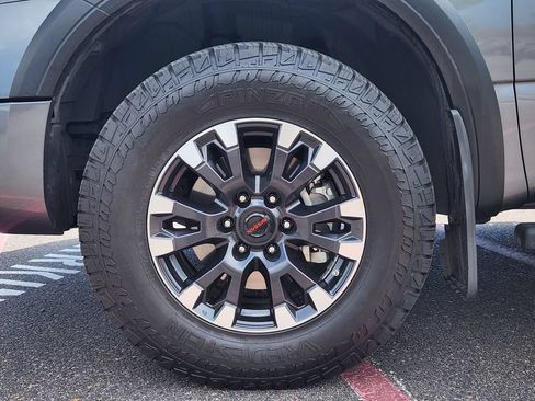 Used 2021 Nissan Titan PRO-4X w/ Pro-4x Convenience Package AWD/4WD image 20