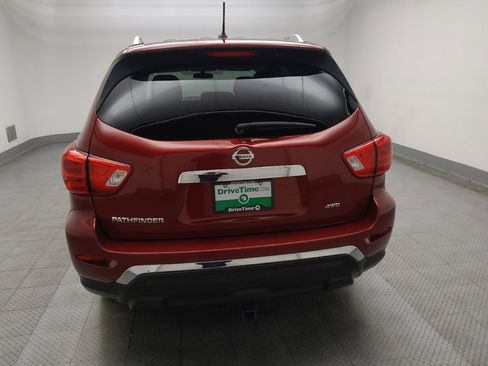 Used 2018 Nissan Pathfinder S image 6