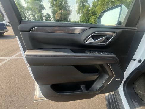 Used 2022 Chevrolet Tahoe RST w/ Sport Performance Package image 23