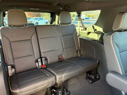 New 2026 GMC Yukon XL Elevation image 38