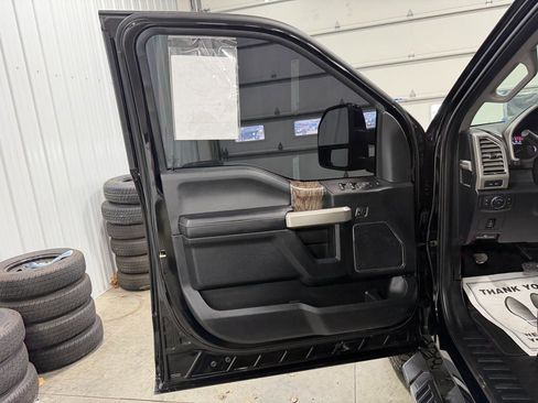 Used 2017 Ford F250 Lariat w/ Lariat Value Package image 13