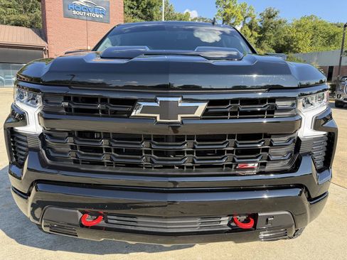 Used 2025 Chevrolet Silverado 1500 LT Trail Boss w/ Convenience Package II AWD/4WD image 8