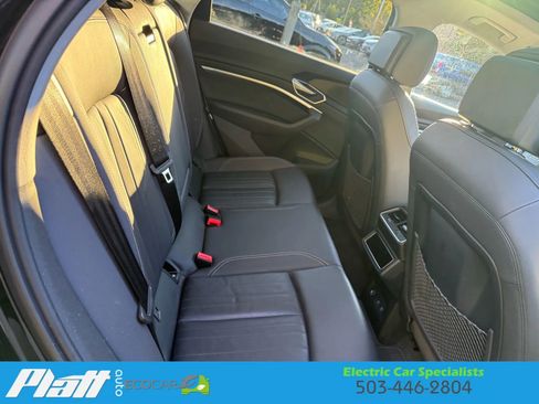 Used 2021 Audi e-tron Premium w/ Convenience Plus Package image 39