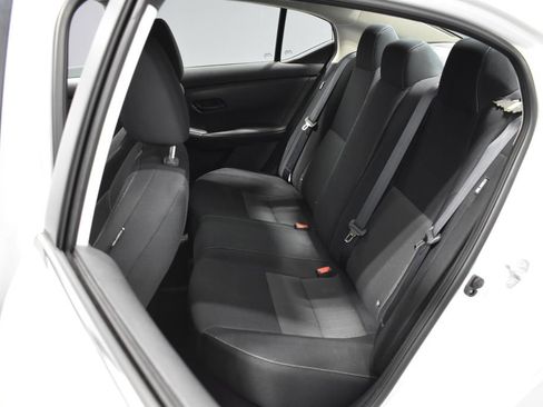 Certified 2024 Nissan Sentra SV image 27