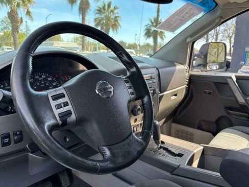 Used 2004 Nissan Titan SE image 14