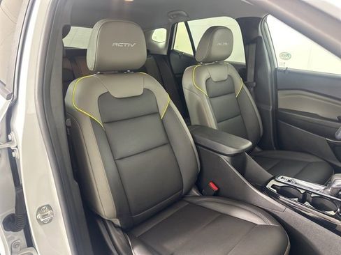 Used 2025 Chevrolet Trax ACTIV w/ Driver Confidence Package image 15