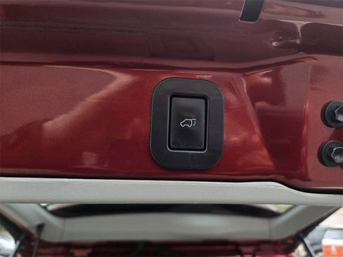 Used 2017 Toyota Sienna XLE image 34