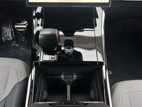 New 2025 Land Rover Range Rover Sport SV Edition Two image 24