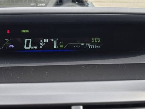Used 2012 Toyota Prius V Five FWD image 19