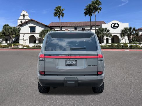 Used 2024 Lexus GX 550 w/ Accessory Package (Z1) AWD/4WD image 3