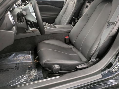 Certified 2024 MAZDA MX-5 Miata Grand Touring w/ Appearance Package image 11