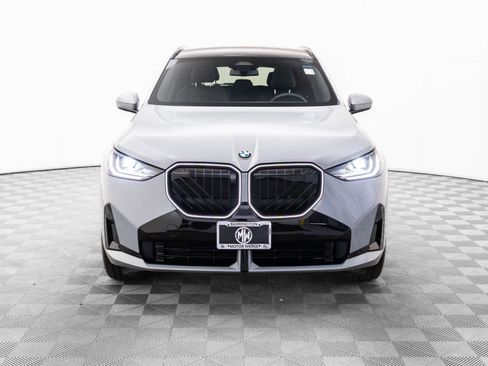 Certified 2025 BMW X3 xDrive30i w/ Premium Package image 9