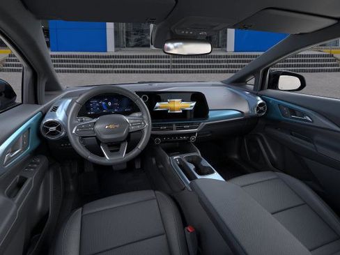 New 2026 Chevrolet Equinox EV LT image 39
