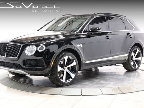 Used 2019 Bentley Bentayga AWD/4WD image 1