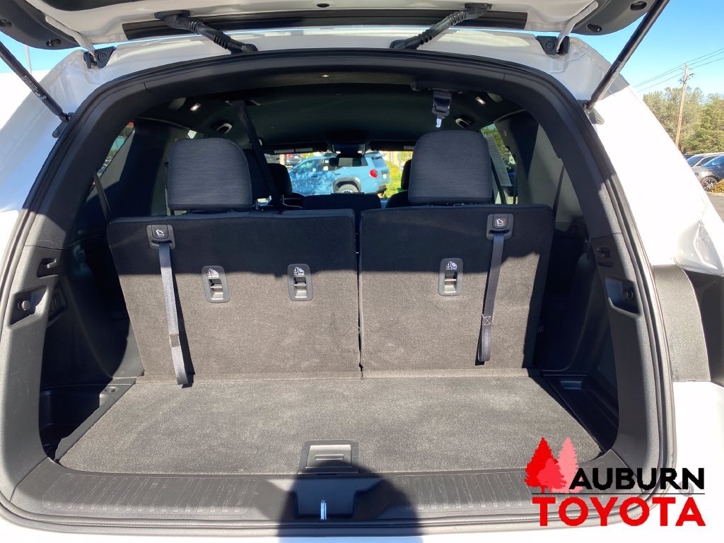 Used 2023 Honda Pilot Sport image 19