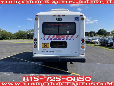 Used 2014 Chevrolet Express 4500 4500 2dr Commercial/Cutaway/Ch w/ Shuttle Bus Package image 9