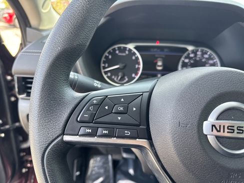 Certified 2023 Nissan Sentra SV image 11