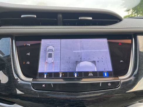 Used 2023 Cadillac XT6 Premium Luxury w/ Technology Package AWD/4WD image 26