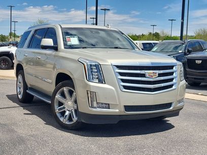 Used 2016 Cadillac Escalade Luxury