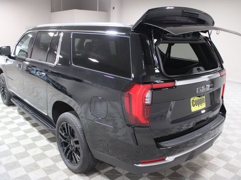 New 2026 GMC Yukon XL Elevation w/ Elevation Premium Package AWD/4WD image 14