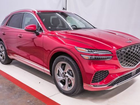 Certified 2026 Genesis GV70 2.5T AWD/4WD image 5