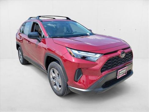 New 2025 Toyota RAV4 LE image 3