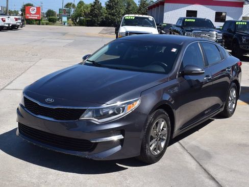 Used 2016 Kia Optima LX w/ Technology Package FWD image 1
