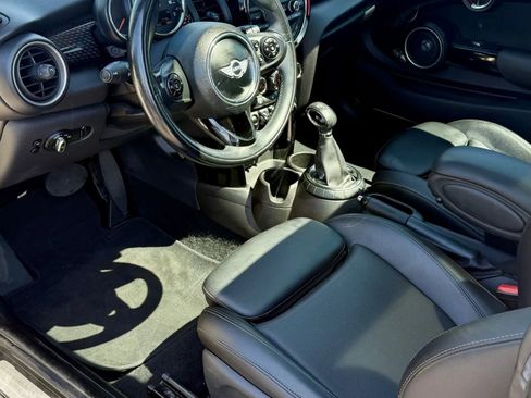 Used 2015 MINI Cooper S image 10