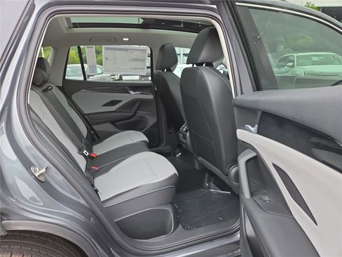 New 2026 Volkswagen Tiguan SE AWD/4WD image 26
