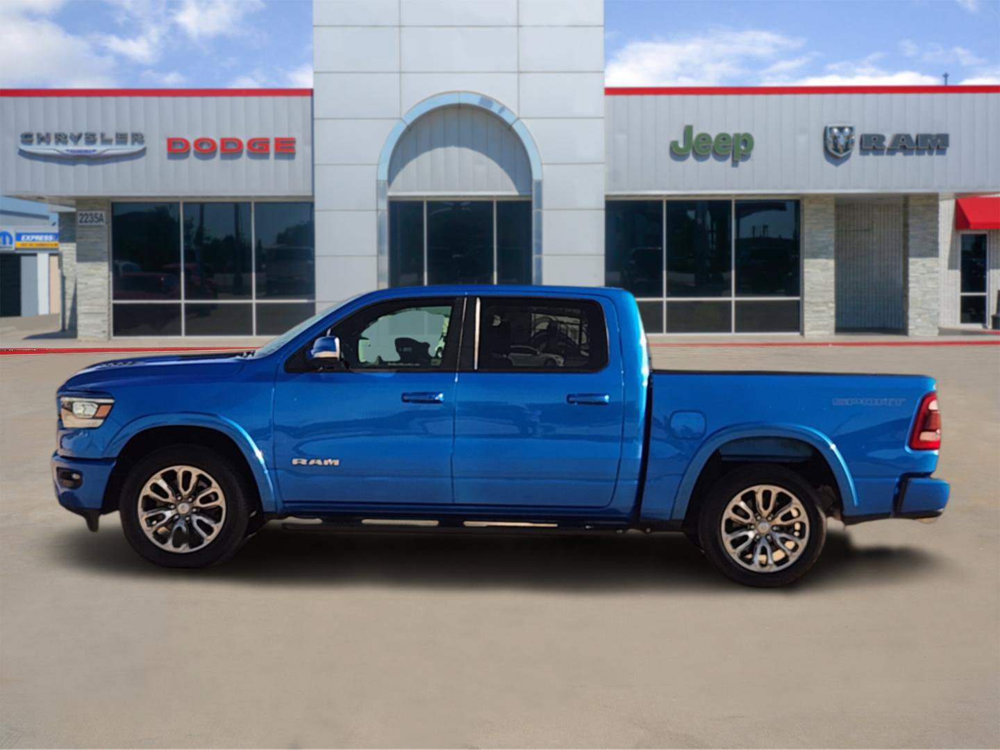 Used 2020 RAM 1500 Laramie w/ Sport Appearance Package AWD/4WD image 3