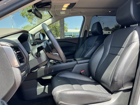 Used 2023 Nissan Rogue SL w/ SL Premium Package FWD image 16