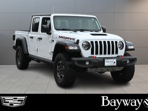 Used 2023 Jeep Gladiator Mojave image 3