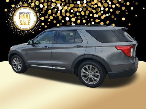 Used 2022 Ford Explorer XLT w/ Equipment Group 202A image 9