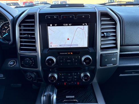 Used 2018 Ford F150 Platinum w/ Equipment Group 701A Luxury AWD/4WD image 32