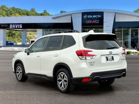 Used 2023 Subaru Forester Premium AWD/4WD image 4