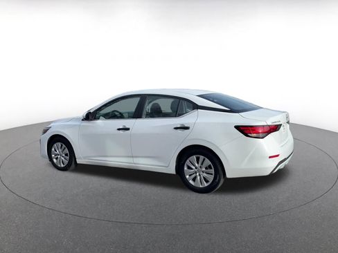 Used 2025 Nissan Sentra S image 10