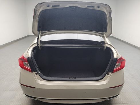 Used 2018 Honda Accord LX image 29