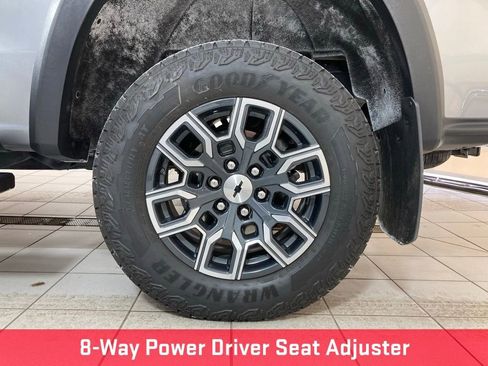 Used 2023 Chevrolet Colorado Z71 w/ Z71 Convenience Package 2 image 29