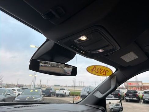 Used 2024 Chevrolet Silverado 1500 LT image 34