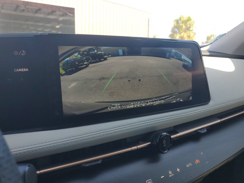 Used 2024 Nissan Ariya AWD image 35