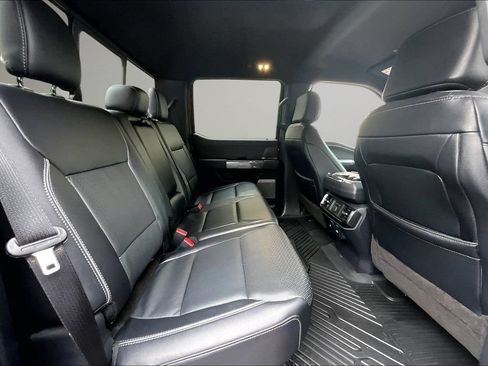 Used 2022 Ford F150 Lariat w/ Equipment Group 502A High AWD/4WD image 26