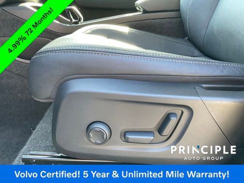 Certified 2025 Volvo XC40 B5 Core image 18