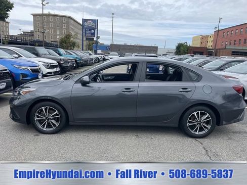 Used 2024 Kia Forte LXS FWD image 8