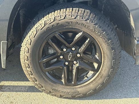 Used 2020 Chevrolet Silverado 1500 LT Trail Boss image 11