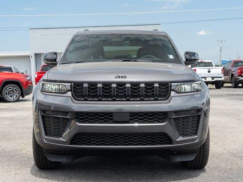 New 2026 Jeep Grand Cherokee Altitude AWD/4WD image 8