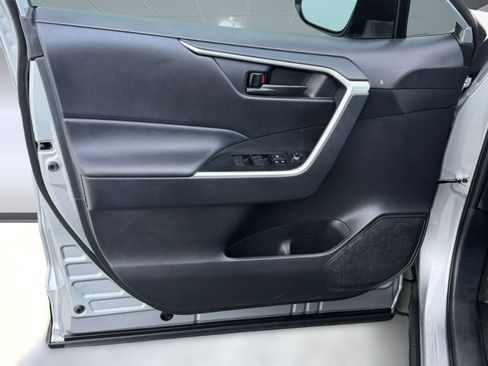 Used 2025 Toyota RAV4 LE FWD image 22