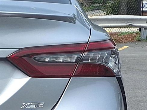 Used 2021 Toyota Camry XSE image 10